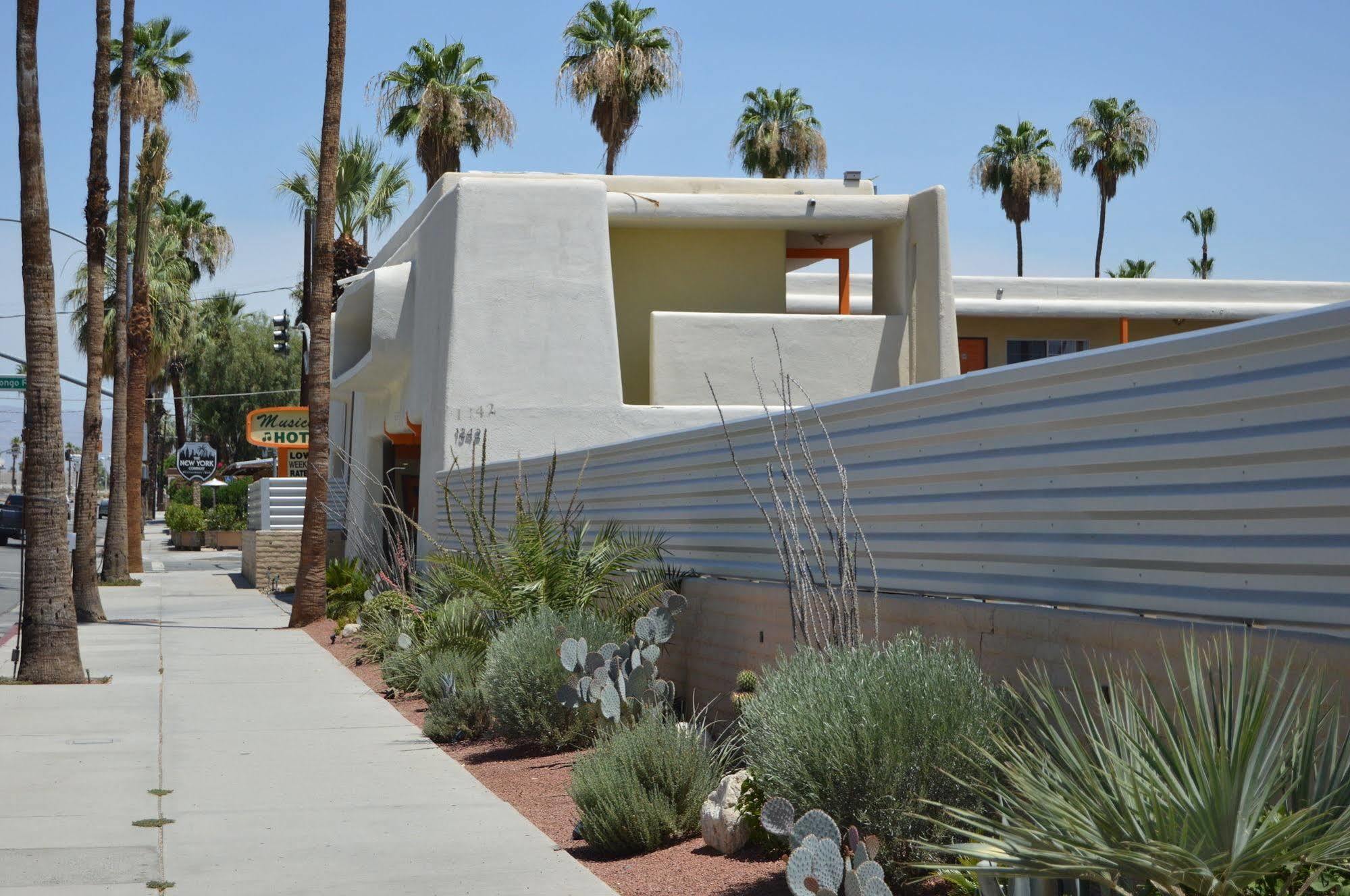 Musicland Hotel Palm Springs Exterior photo